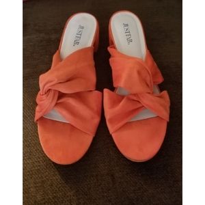 Red Cross Detail Mules